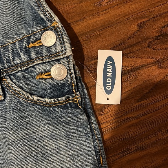 NEW Adorable Old Navy Shortalls - Picture 4 of 7